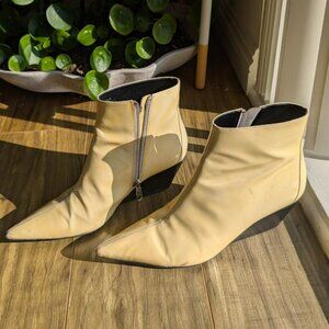 Calvin Klein Jeans Freda Bootie 9